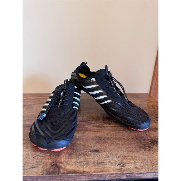 Unisex Black Barefoot Water Shoes Quick-Dry Slip-On EURO 42 US W11 M9 NWOT - Picture 2 of 8